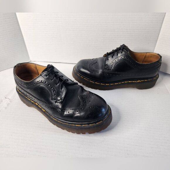 Doc Martens Wingtip 3989/34 Made In England Mens Size US 5 Black - Picture 1 of 14